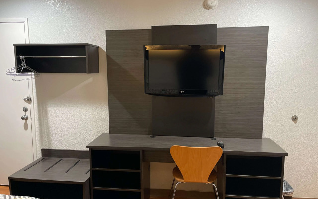 Motel 6 Sacramento, CA - Downtown