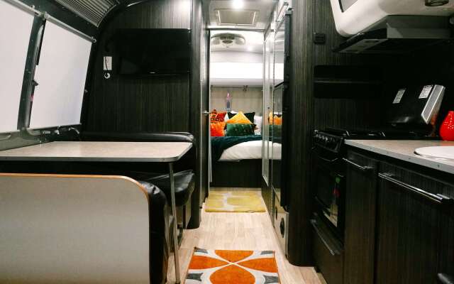 Egyptian Motor Hotel, Bw Signature Collection