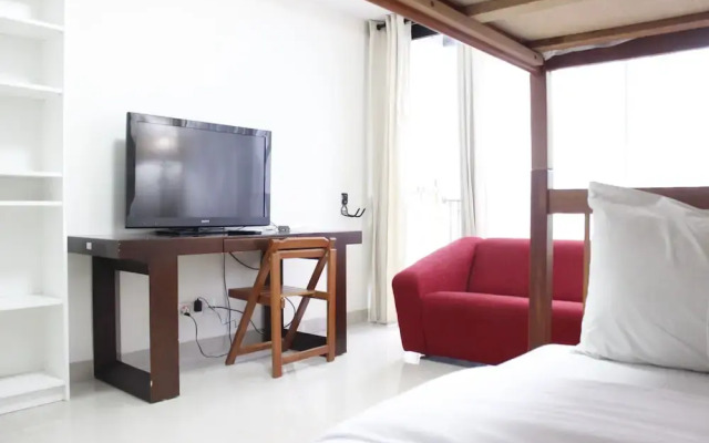 Compact Studio Room at Beverly Dago Apartment near ITB