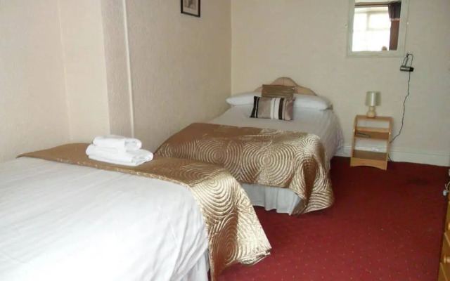Lyric Hotel