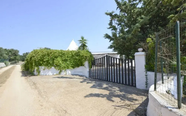 Villetta Spiga Con Trullo E Giardino