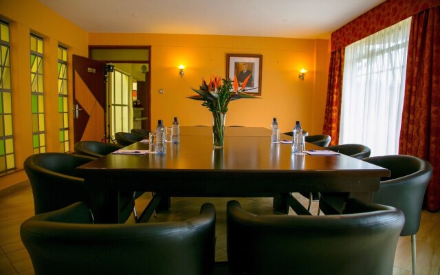 Batians Peak Serviced Apartments