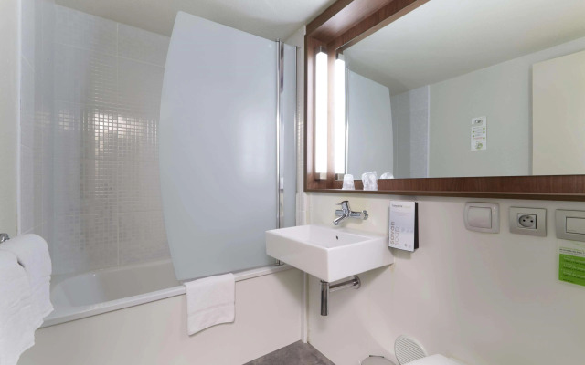 Campanile Le Mans Est