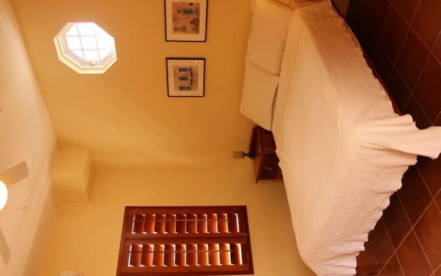 The Crimson Orchid Inn at Orchid Bay