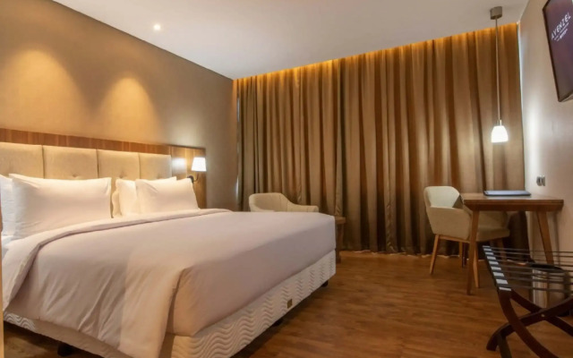 Avenzel Hotel & Convention Cibubur