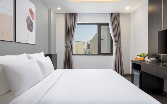 Mercy Emerald Hotel