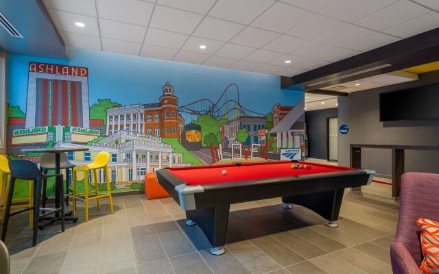 Tru by Hilton Ashland