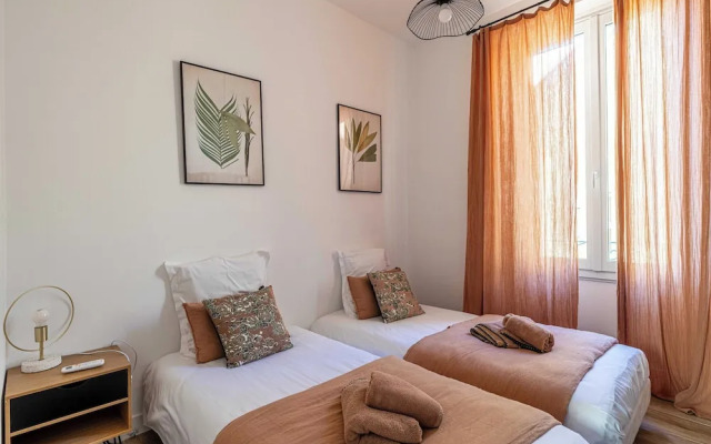 Sublime 2 Bedroom Apart.- Cannes Residential Area