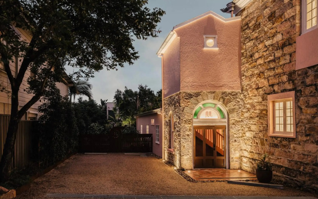 Miss Midgley's - Drawing Room