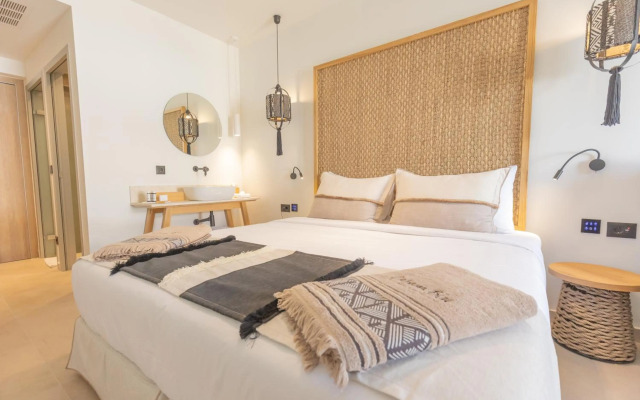 Cabana Blu Hotel & Suites