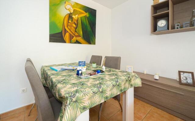 Apartment E041 Albir