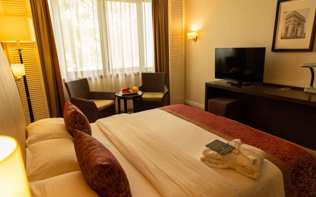 Golden Tulip Accra