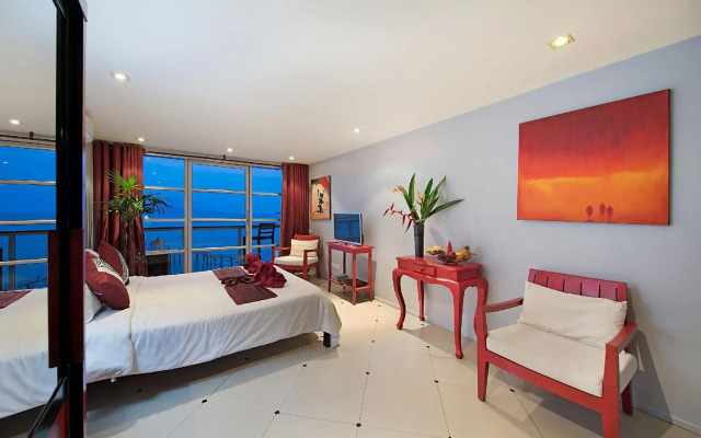 Enjoy Beach Hotel