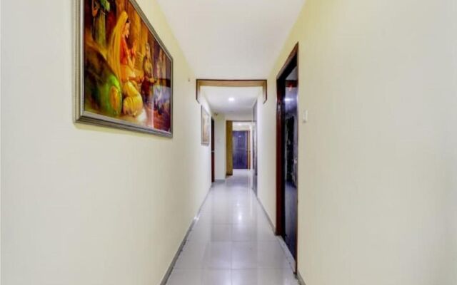Hotel Krishna Palace Vastrapur