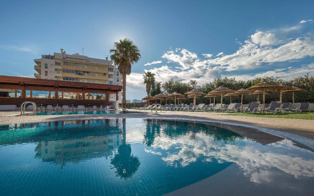 Interpass VAU Hotel & Apartaments