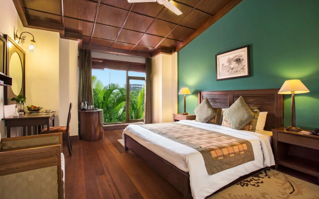 The Riverview Retreat, Corbett