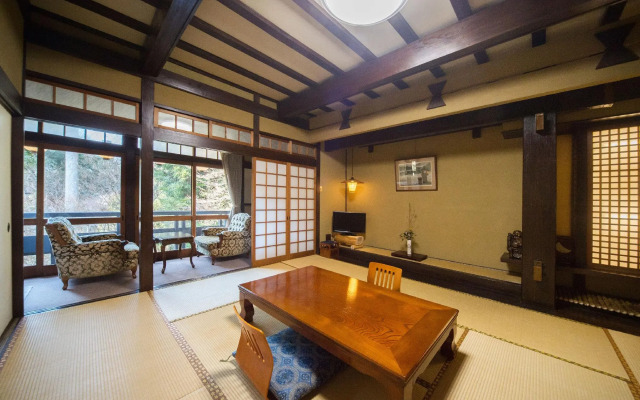 Momijiya Bekkan Kawanoiori