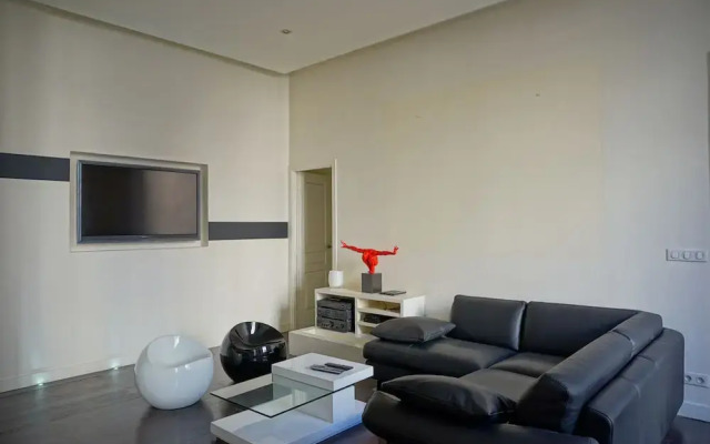 Champs-Elysées - 2 pièces - Paris 8