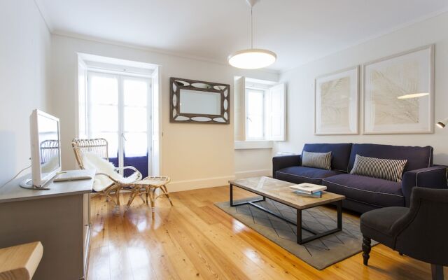 ALTIDO Spacious 3BR home w/balcony in Baixa, nearby Lisbon Cathedral