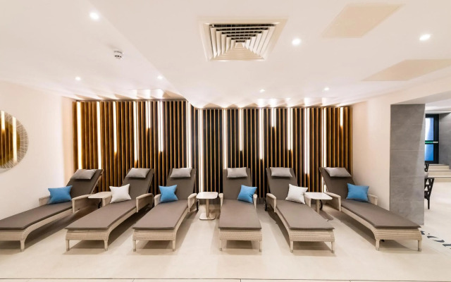 The Victoria Hotel & Source Spa