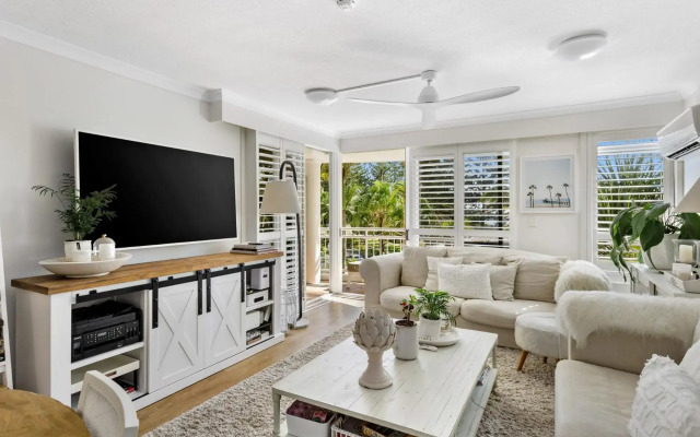 ULTIQA Burleigh Mediterranean Resort