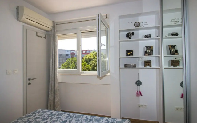 Brand New Suite next to Palace & Beach