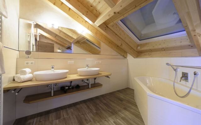 Partnachklamm Comfortable Holiday Residence