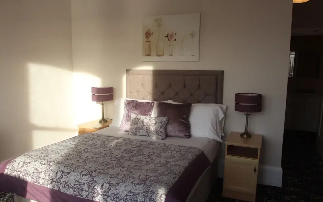 Bryn-Y-Mor Hotel