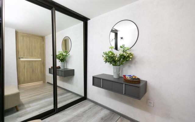 FlatStay (ФлэтСтей) на набережной реки Фонтанки 8