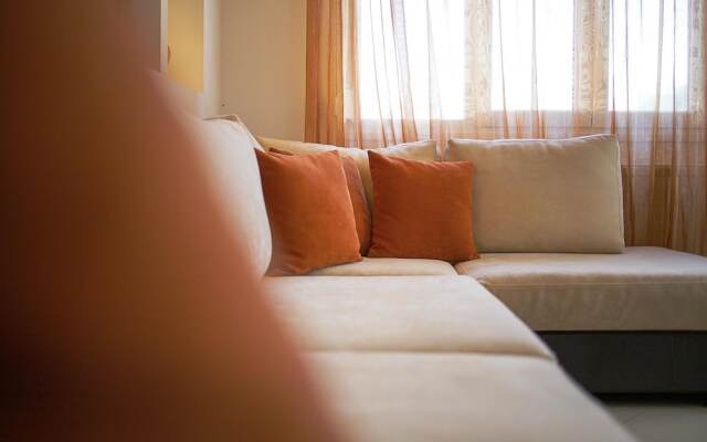 Venia House Marathos