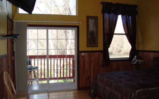 Sequoia Riverfront Cabins