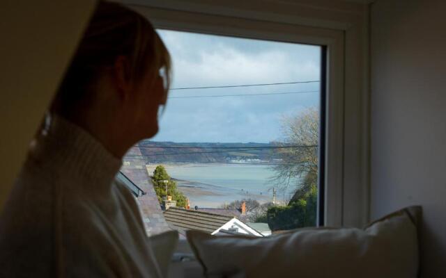 Portsea - Sea Views Close to Beach