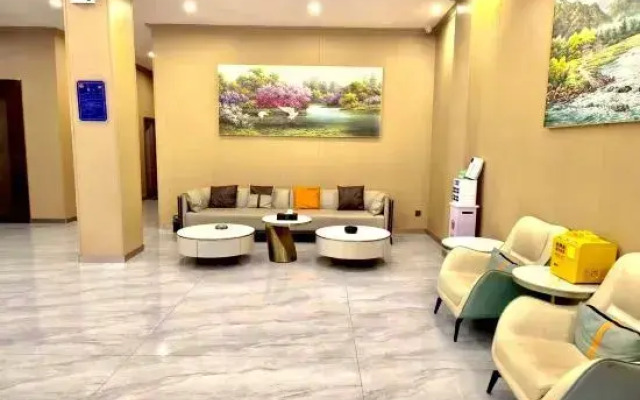 Maotai Hotel (Fenggang You Ganpu Branch)