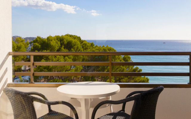 Отель Vibra Beverly Playa