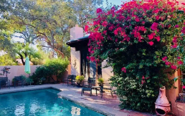 Adobe Rose Inn B&B