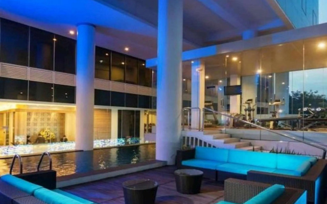 Blue Sky Hotel Petamburan