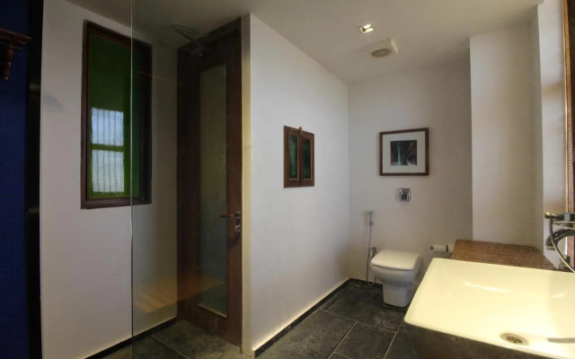 The Sky Imperial Aarivaa Luxury Homestay