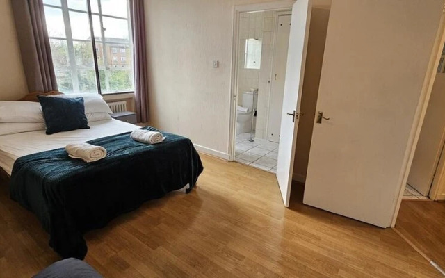 Brondesbury Apartment