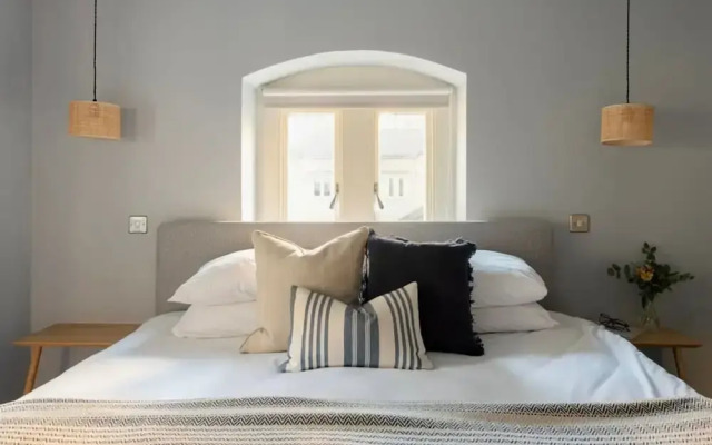 St Catherine s Hospital - Superior Apartment