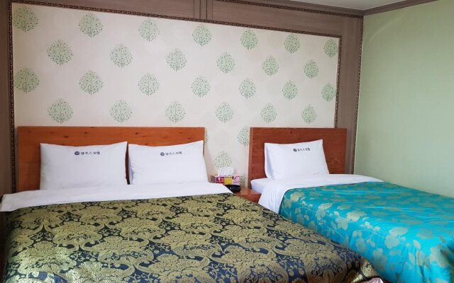 Goodstay Alps Motel