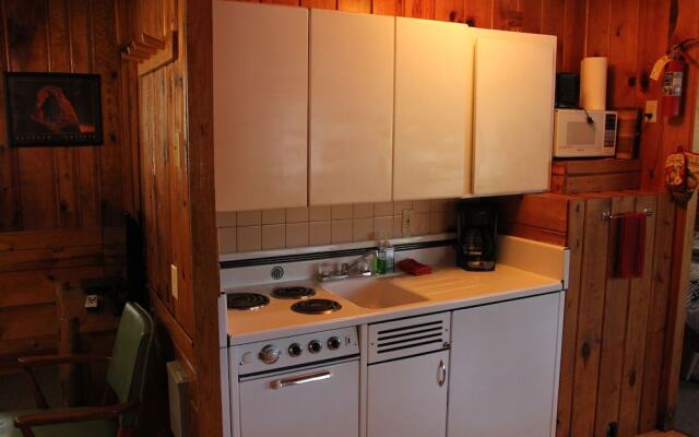 Hidden Rest Cabins & Resort