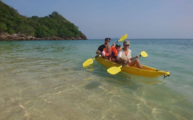 Koh Ngai Paradise Beach Resort