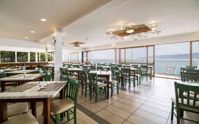 Horizon Beach Hotel