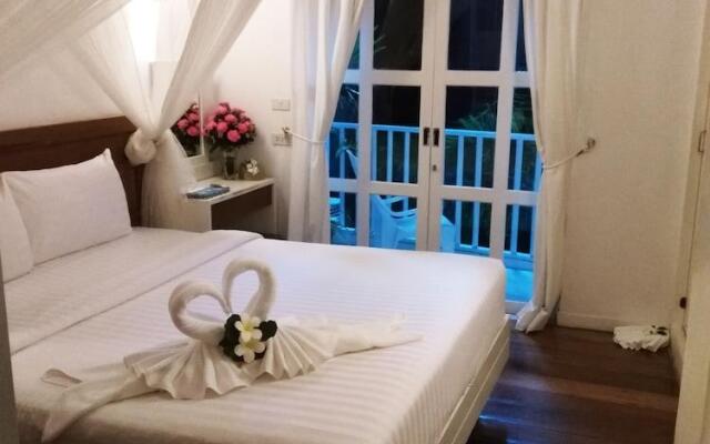 SleepEasy Beach Hostel Huahin