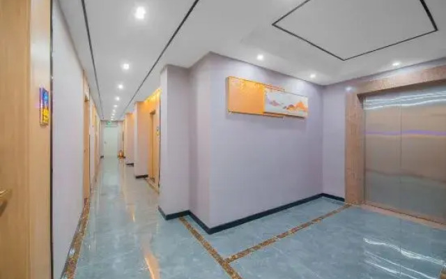 Yunkai Holiday Hotel (PuNing Fashion Clothing Wholesale Market & WanTaiHui Shopping Mall)