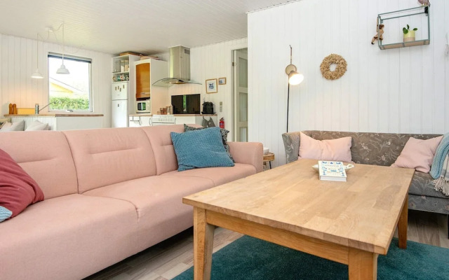 6 Person Holiday Home in Juelsminde