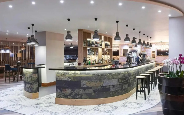 Holland House Hotel Cardiff By Sunday