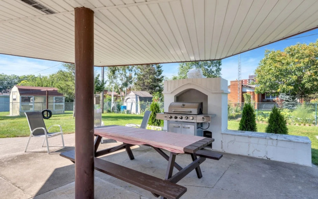 Park Bungalow #4 - Seacliff Beach Suites