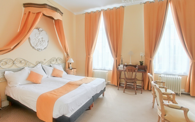 Château de Moulin le Comte