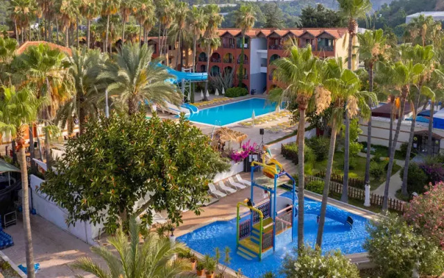 Club Tropical Paradise & Spa